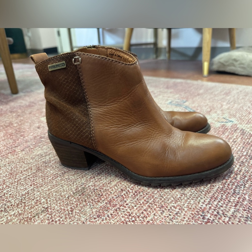 Pikolinos Andorra 913-8544 ankle boots in a brown/cognac leather size 37 women